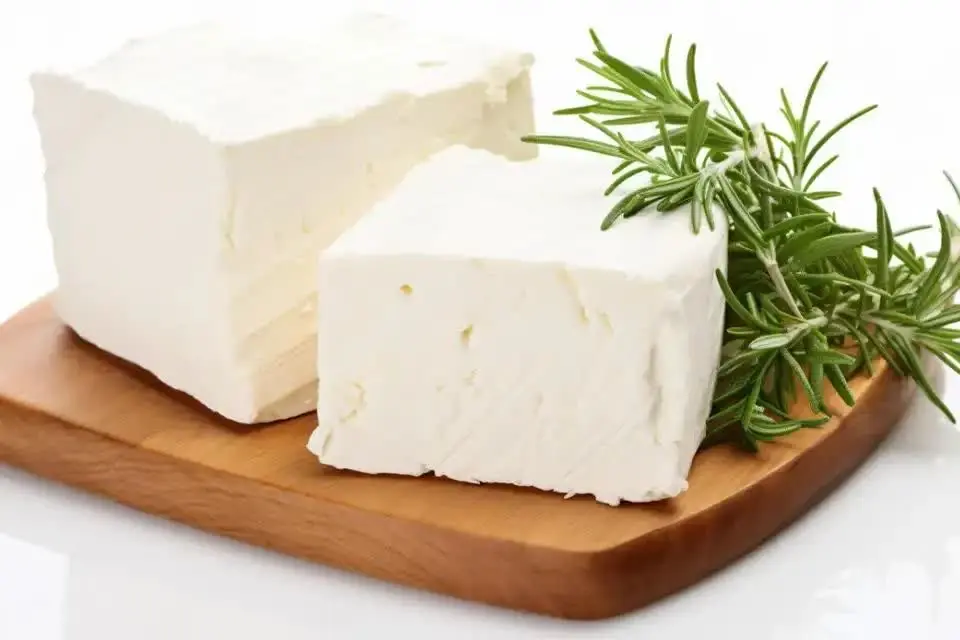 پنیر گاو فله
