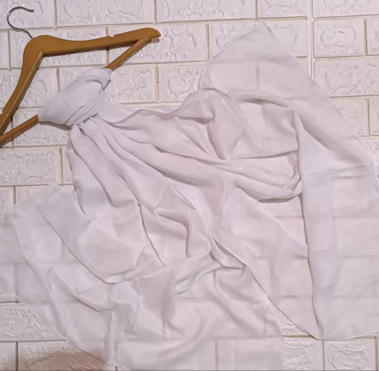 🐝شال نخی سفید اعلا