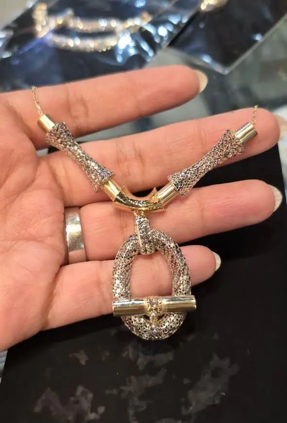 💫💫#گردنبند لونا حس درخشش ماه و نور
