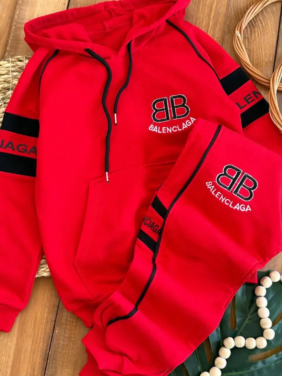 قشنگی های پاییز کم کم تو را...