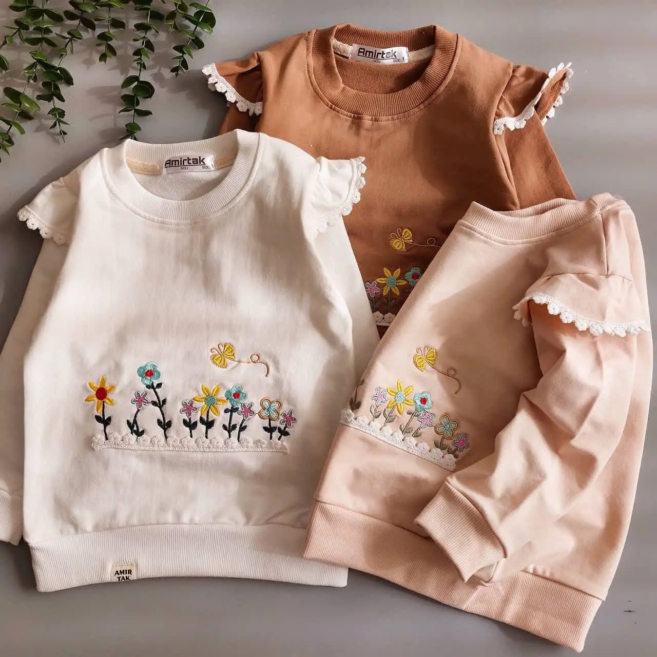 این شماواین خوشگل‌ترین وکاربردی‌ترین بلوز عیدانه 😍🍉🍉🍉🍉
