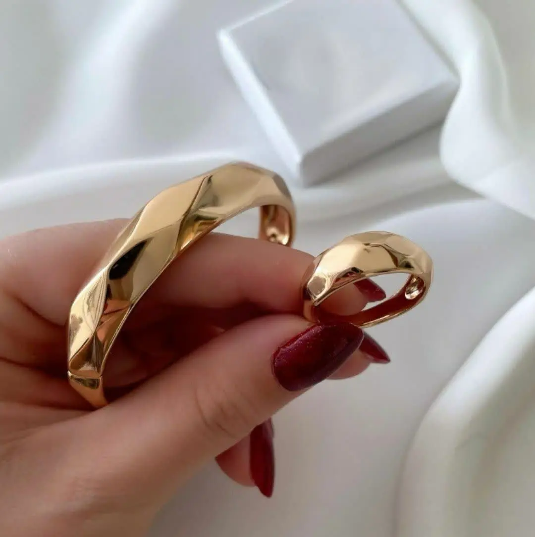 ست تکدست و انگشتر