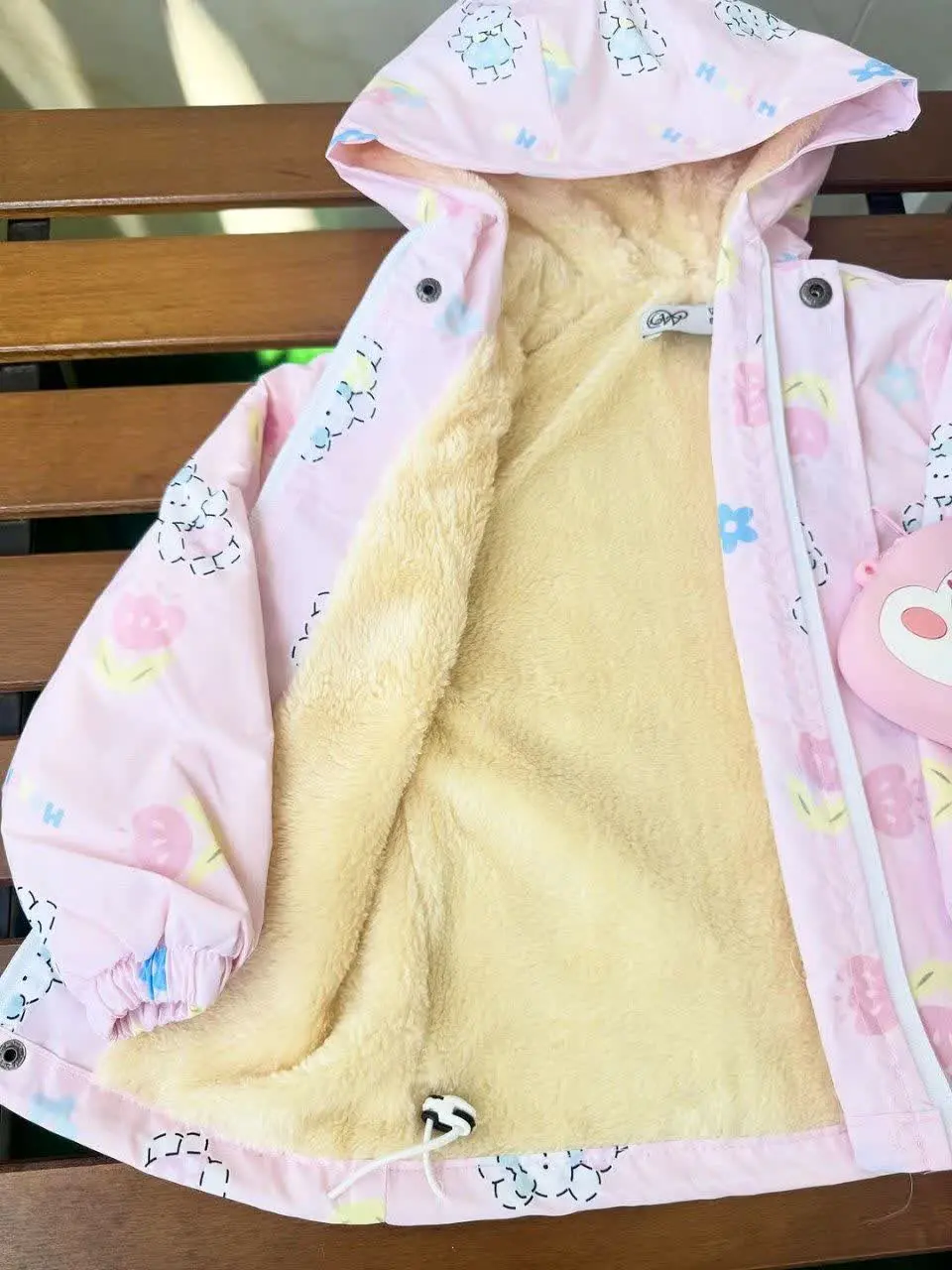 بهش میگن بارونی خزدار ولی ه...