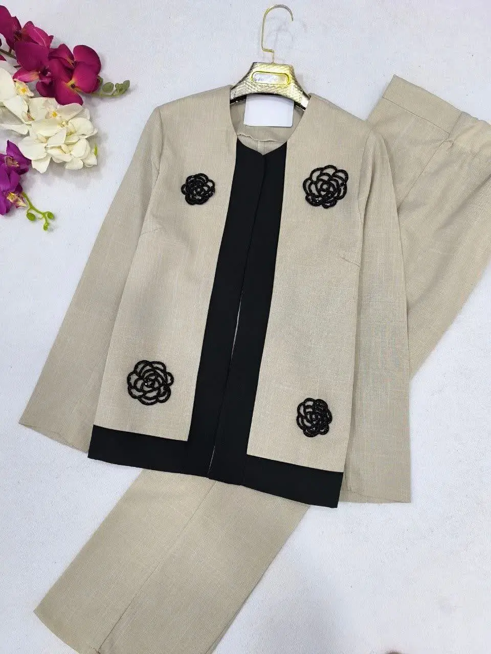 🌷نام: ست کت و شلوار ایلونا 
