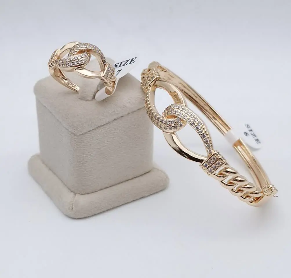 ست دستبند و انگشتر لوکس
