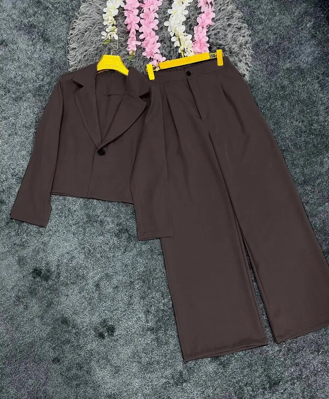 کت شلوار نغمه