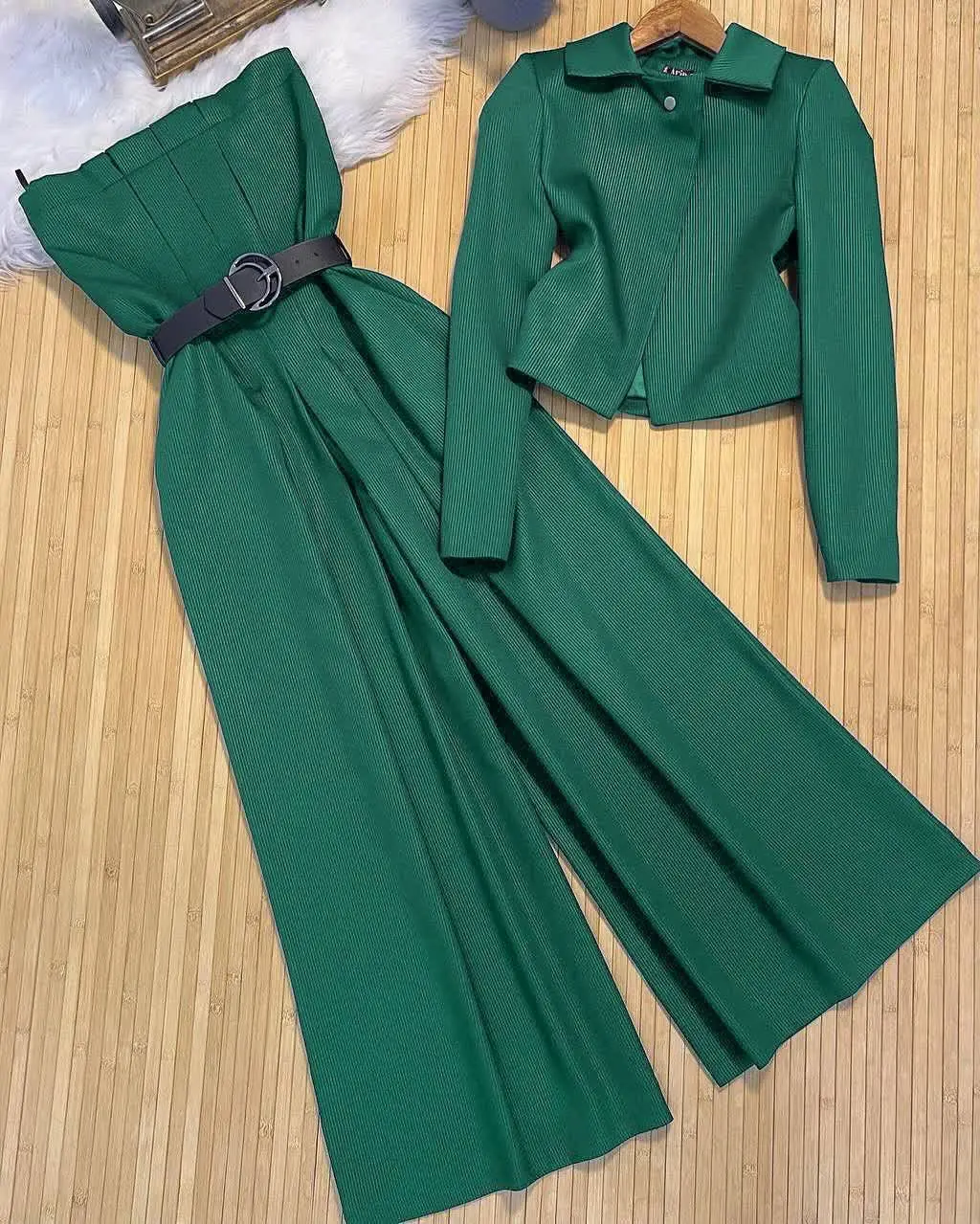 اورال و کت مدل هستی