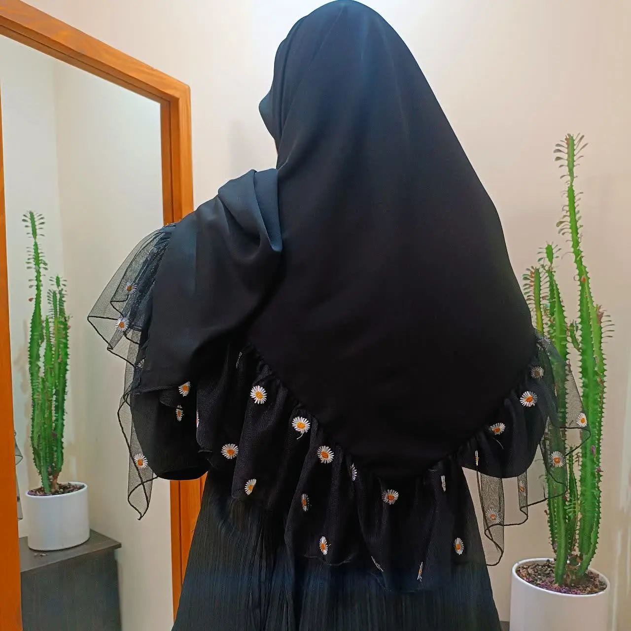 بابونه‌ی پر طرفدار💛
