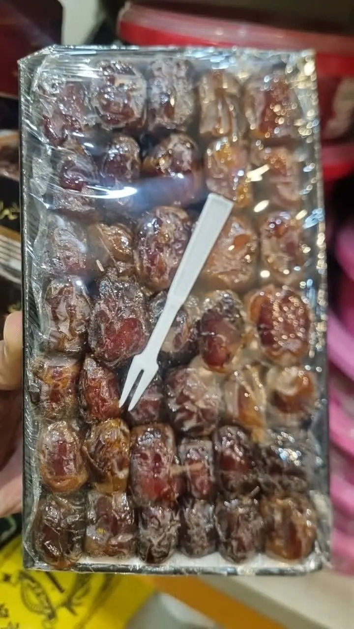 خرمای مرداسنگ 
