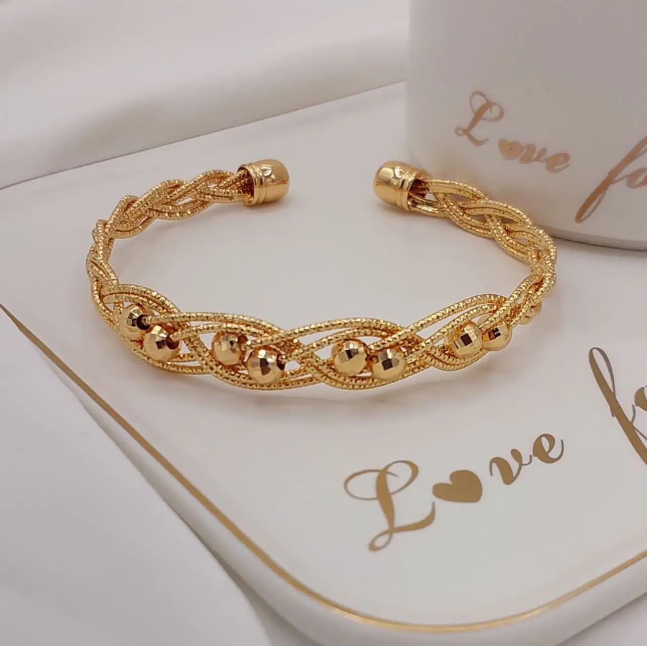 #دستبند آلبرنادو طرح طلا جدید😍
