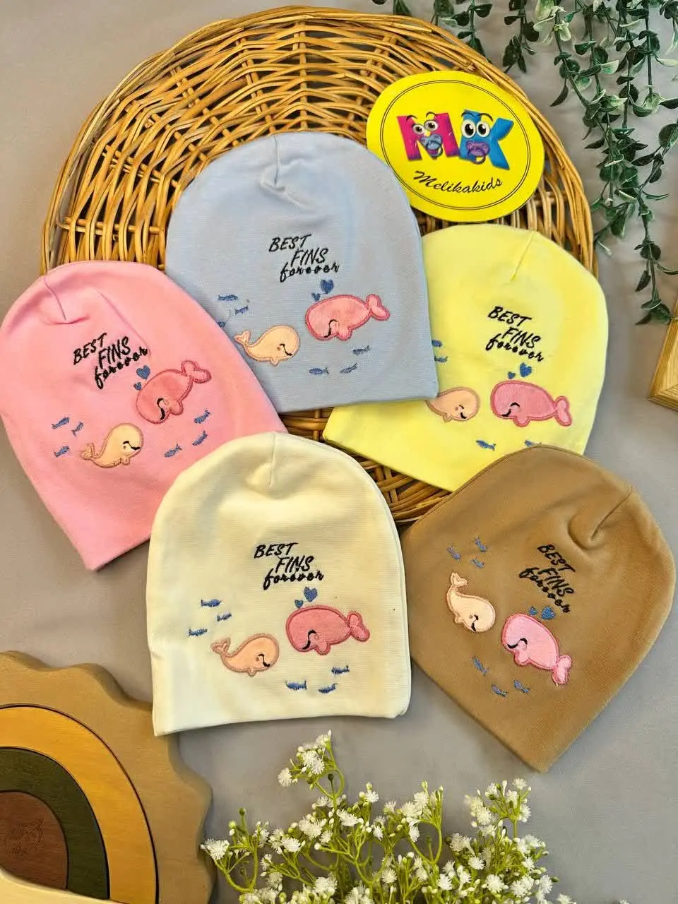 کلاه تریکو طرح دلفین نوزادی...