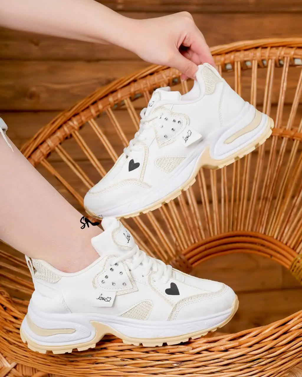 🌈 رنگبندی: سفید کرم, مشکی ک...