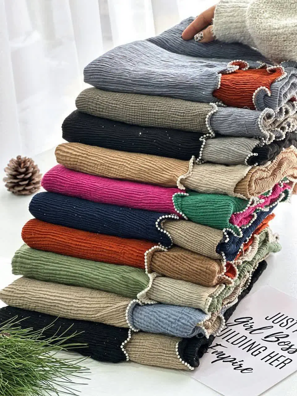 ♨️الان دیگه وقتشه به فکر #شال و #روسری برا عید باشی 😍
