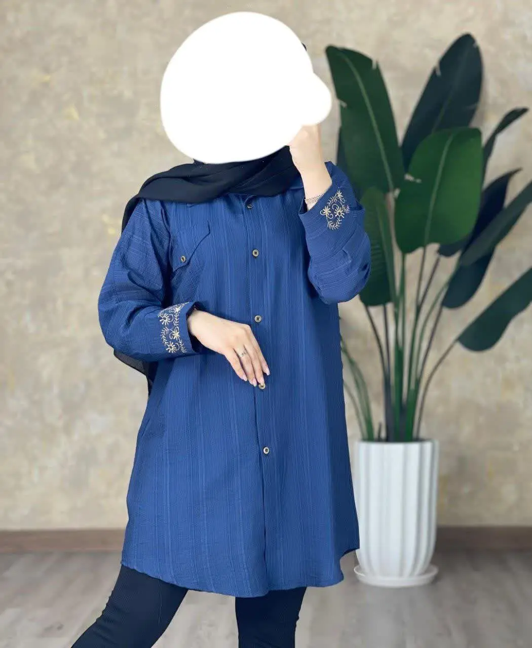 نام: مانتو مچ گلدوزی
