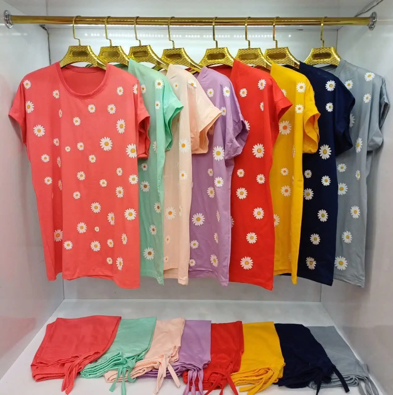 تیشرت و شلوارک طرح بابونه 🌼
