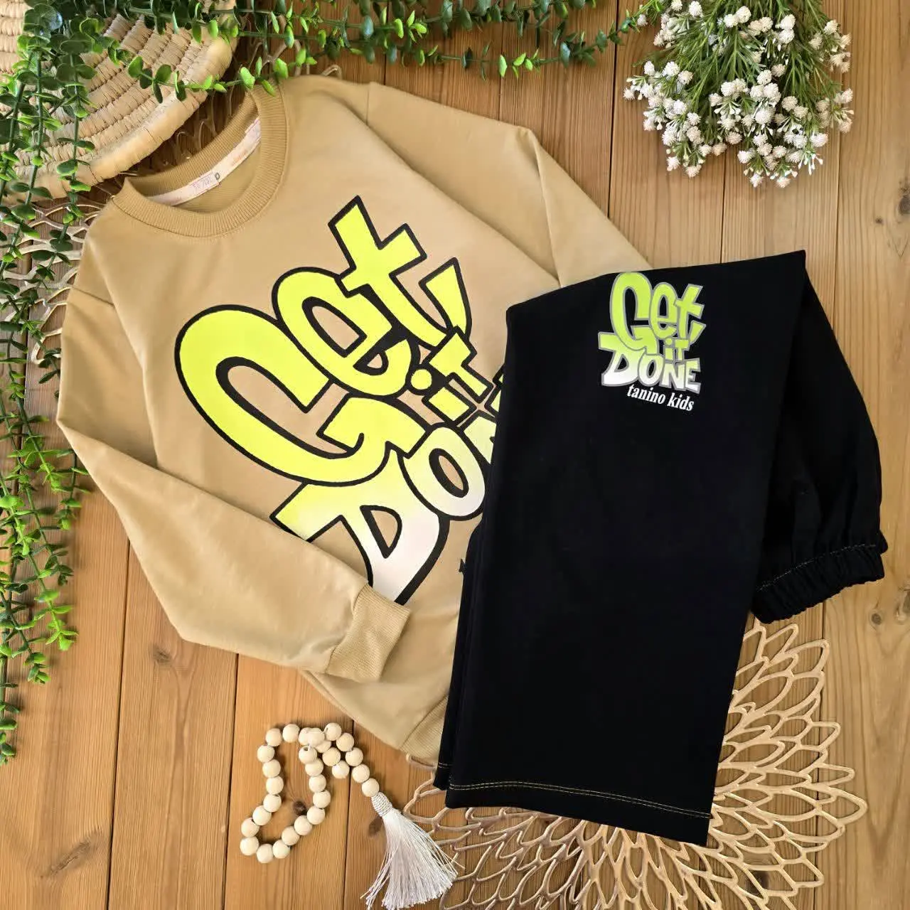 بلوز با شلوار کرمی طرح گت