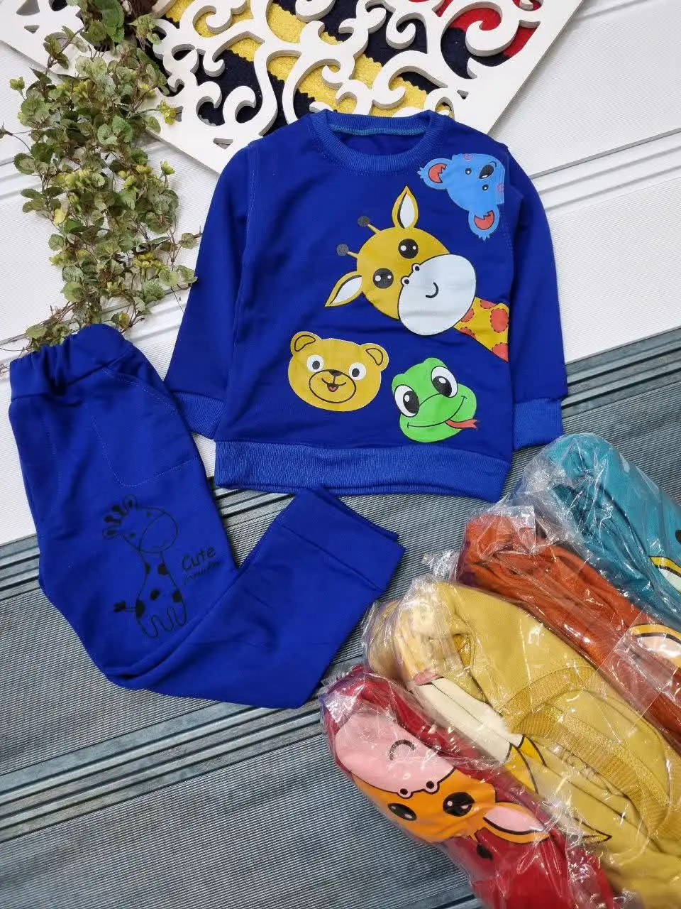 🇮🇷🧥🧶👗👚👔🎽👕👖💎
