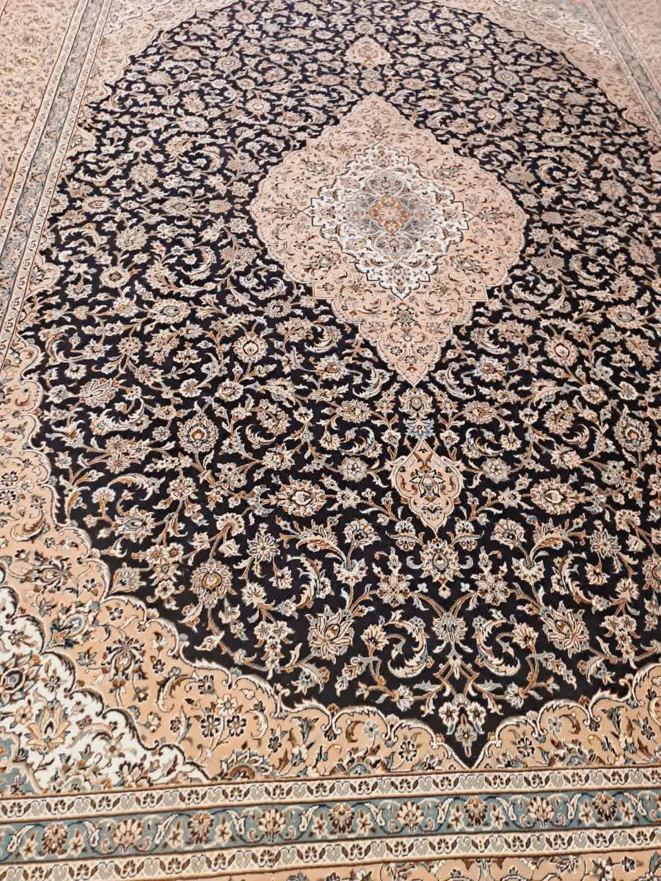 یک جفت فرش ۱۲ متری ۱۰۰۰ شانه
