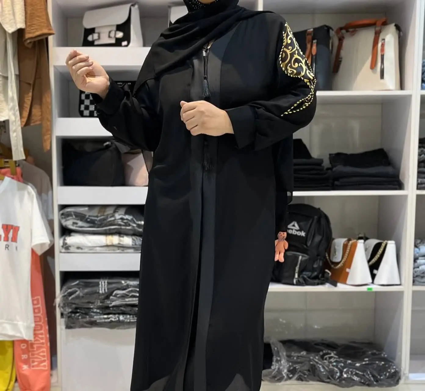 🖋نام: مانتو پروانه
