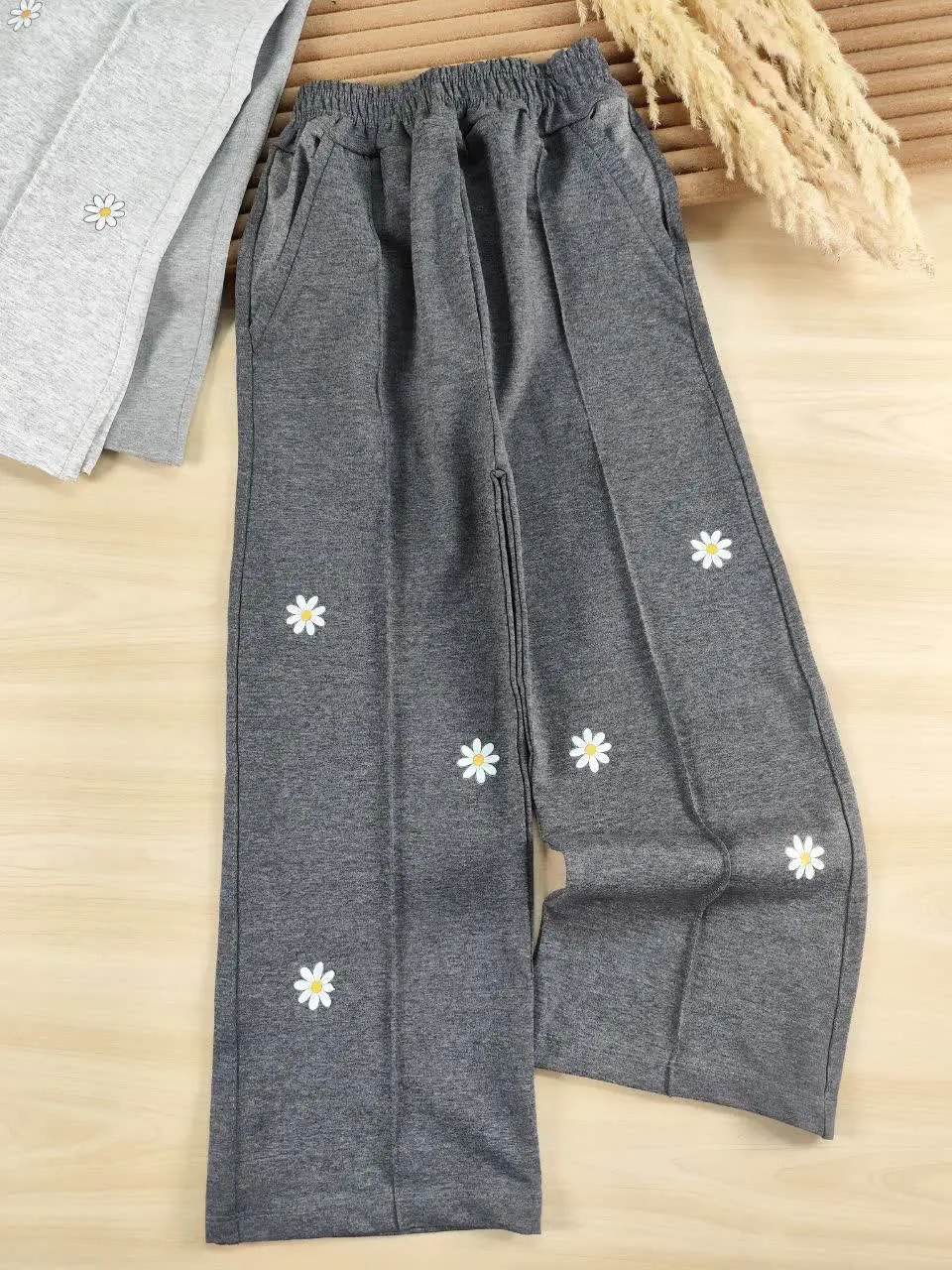 شلوار راحتی با بونه های مین...