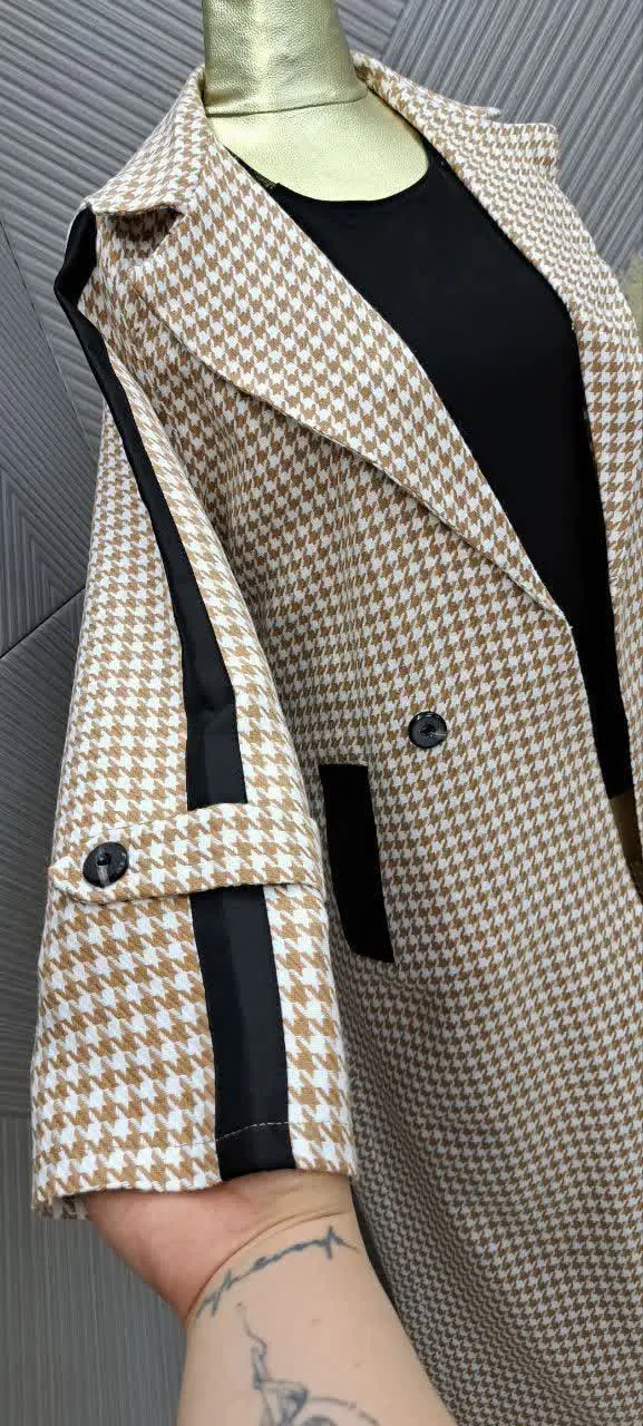 👚 نام: پالتو پیچازی
