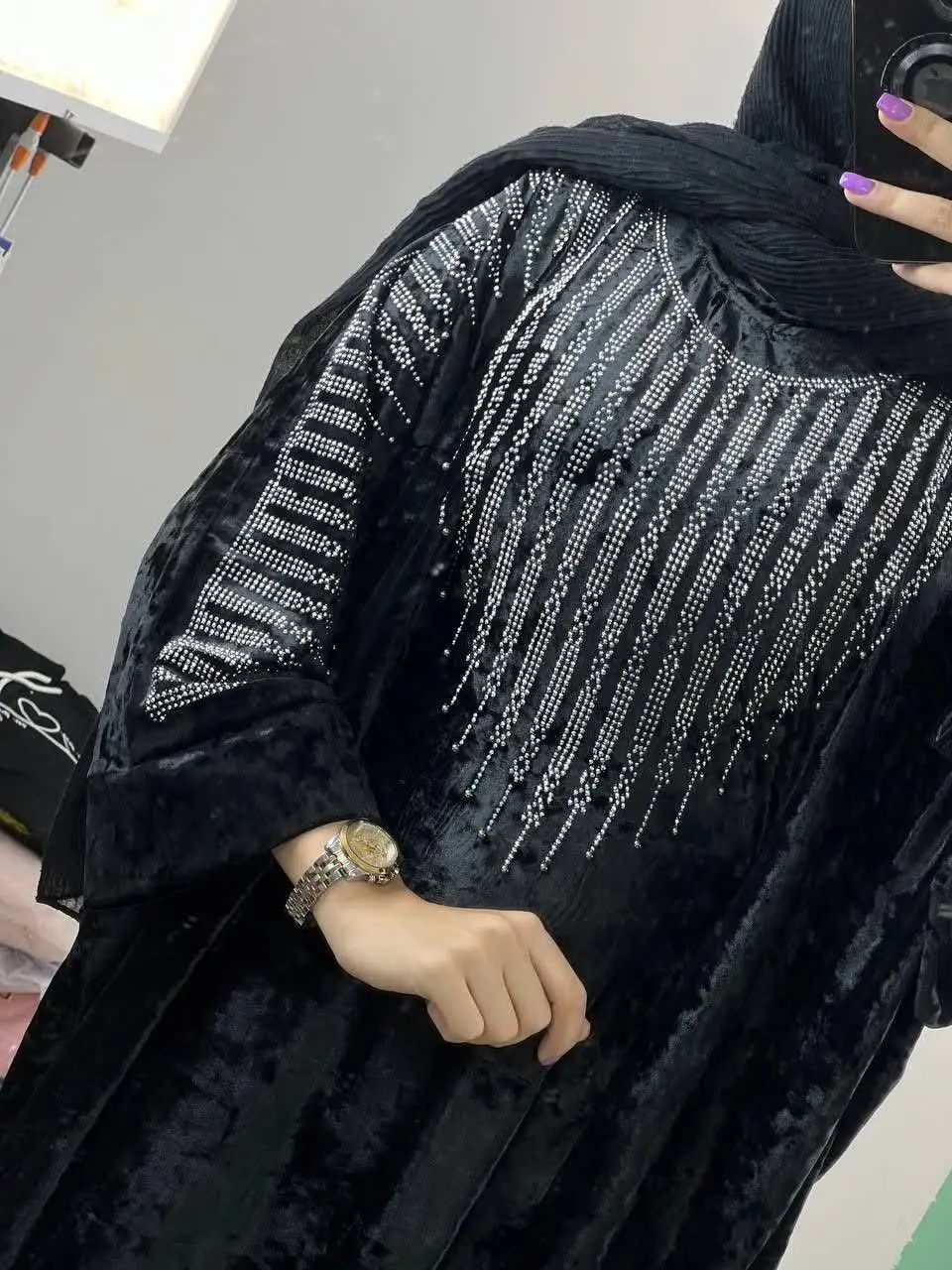 💫فروش ویژه عبای یقه نگین کاری شده مخمل 
