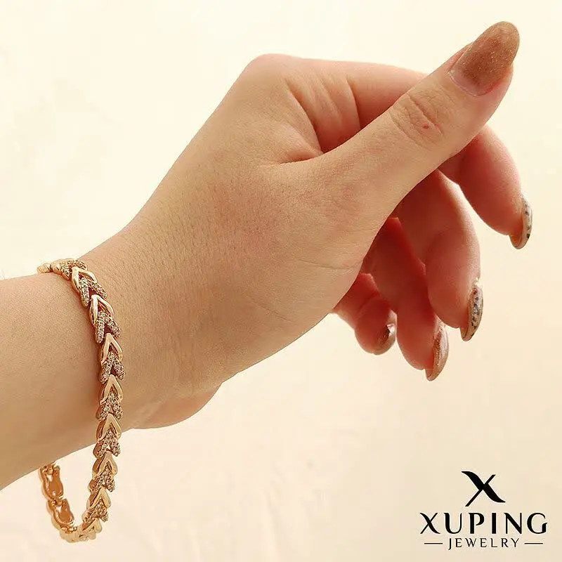 دستبند نگین دار طرح طلا از...