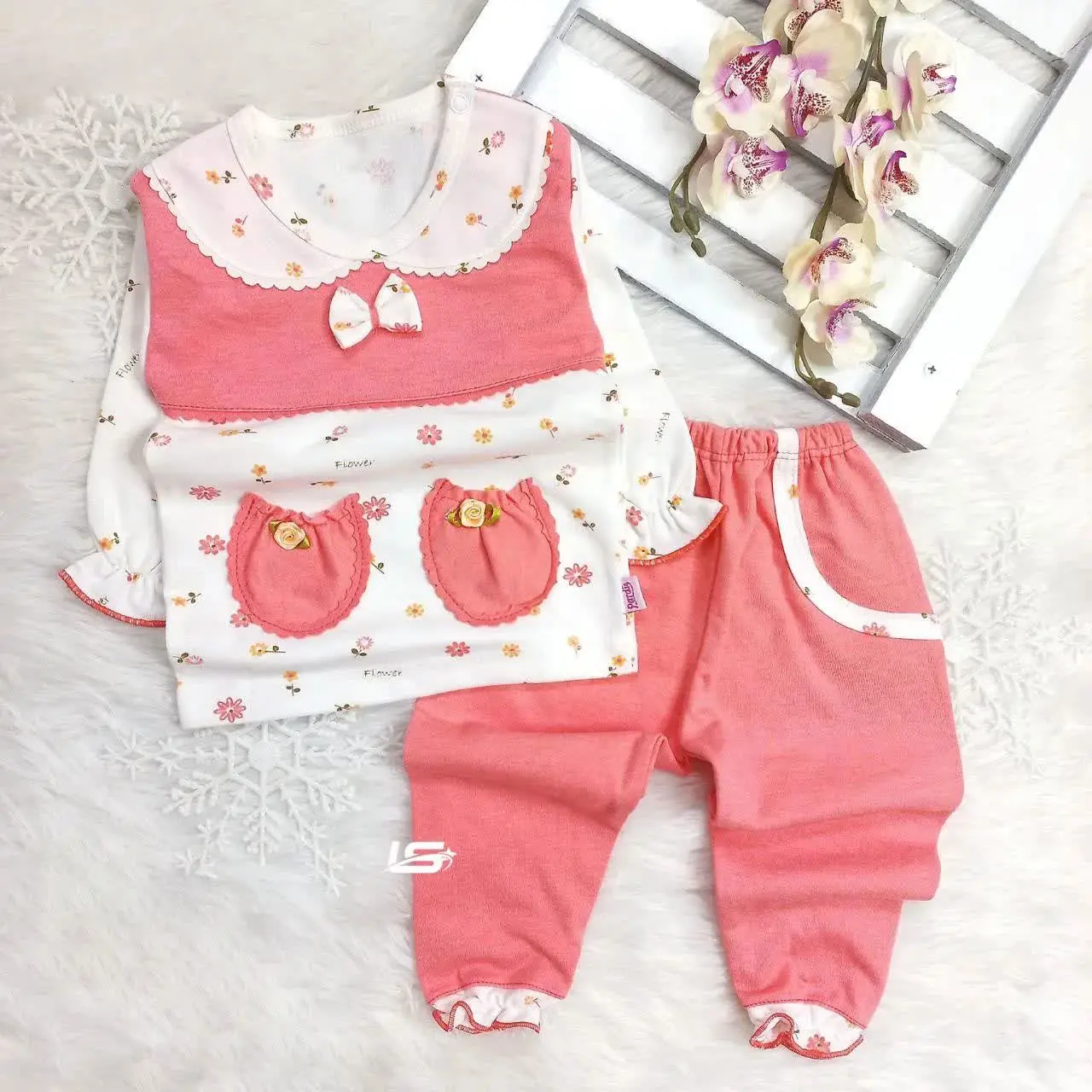 بلوز شلوار گلبهی نباتی
