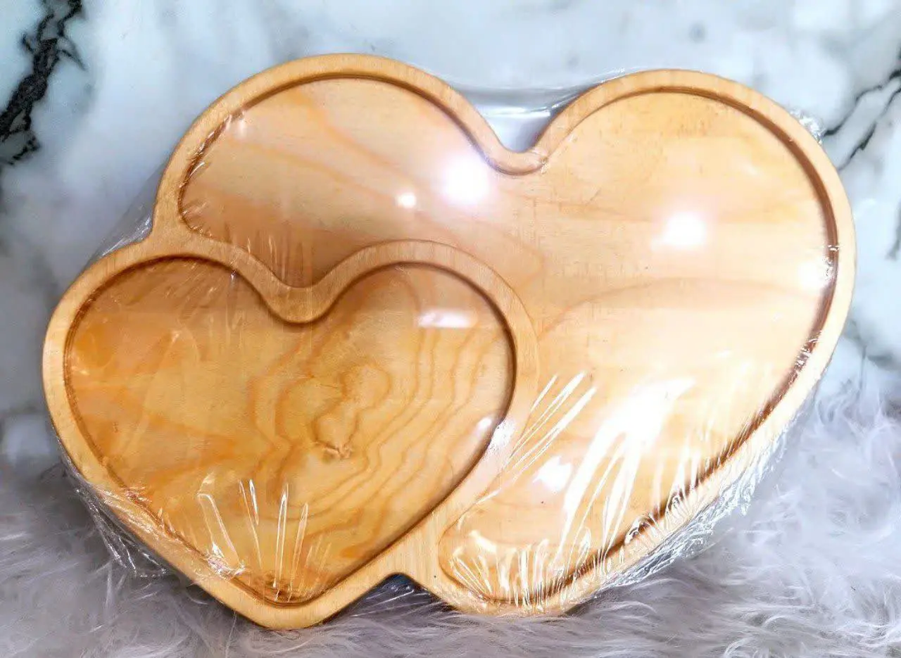 سینی دو قلب چوب سایز بزرگ شارژ شد 😍😍
