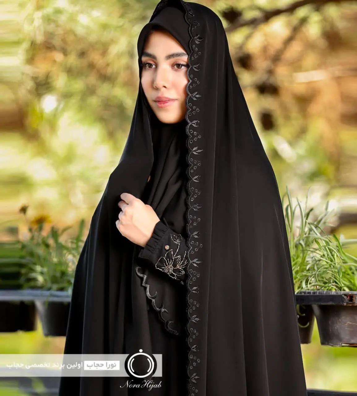 ✅چادر ساده ایرانی لبه چادرگلدوزی شده
