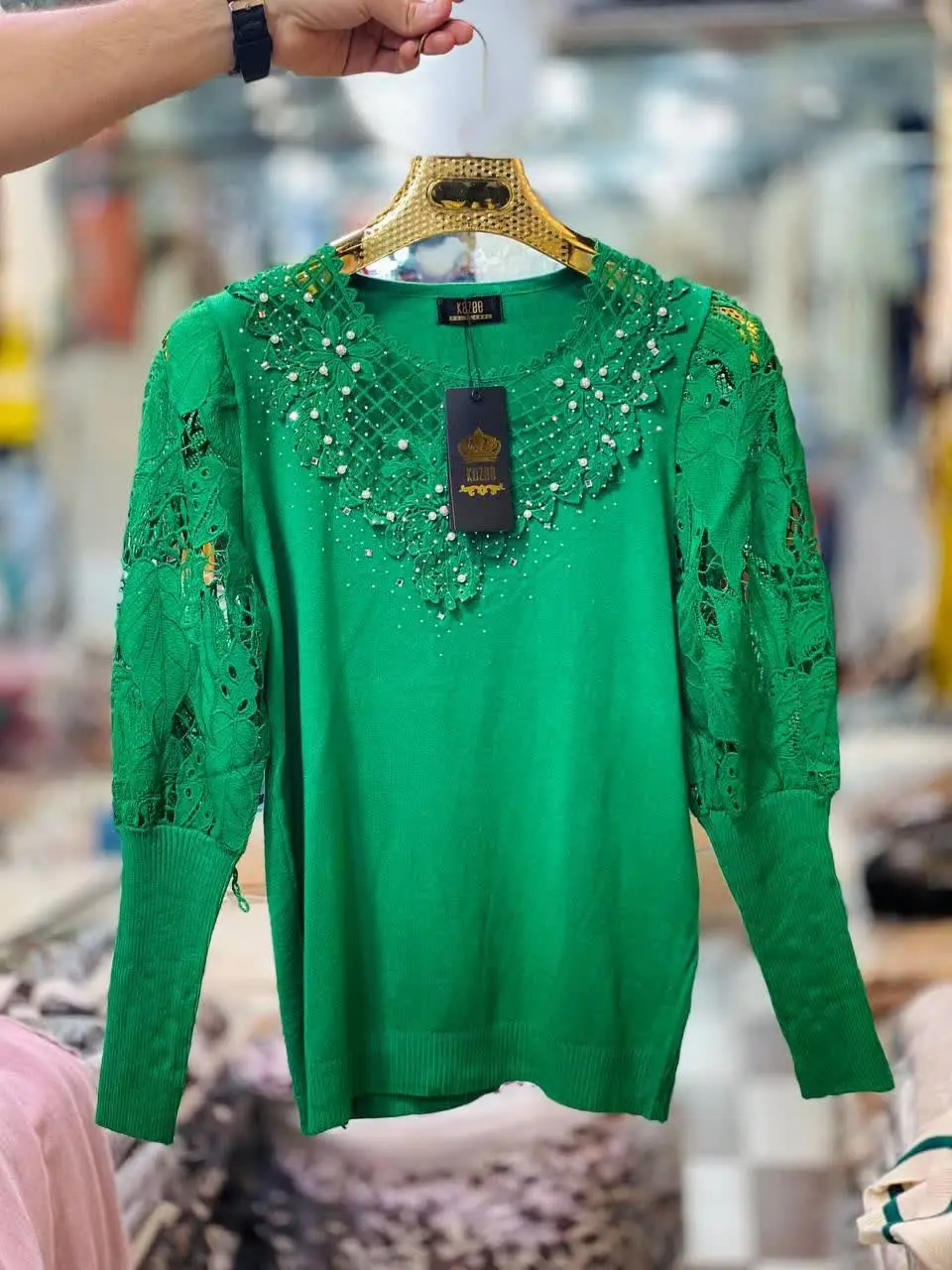 🔸بلوز بافت مجلسی مارکدار kazee
