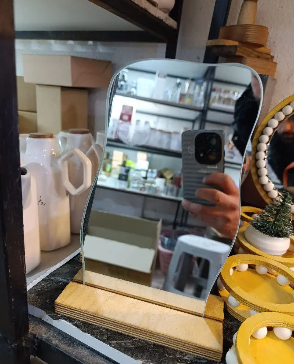 آینه دفرمه پایه چوب شارژ شد 😍😍
