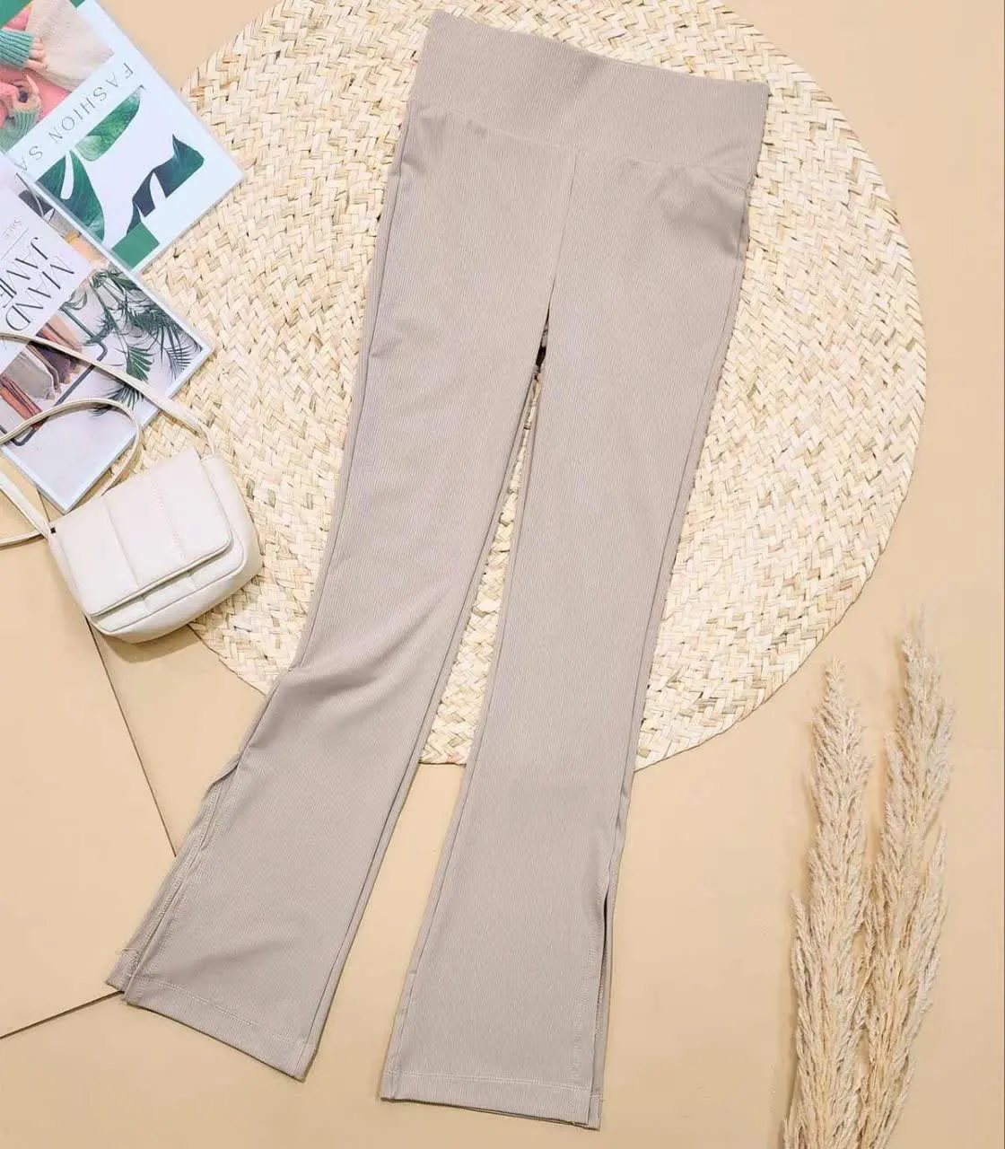 💢رنگبندی: طبق تصویر کرم و مشکی