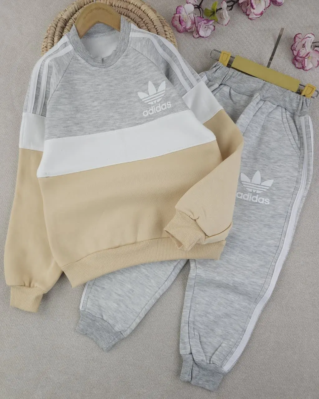 بلوز و شلوار اسپرت داخل کرک...