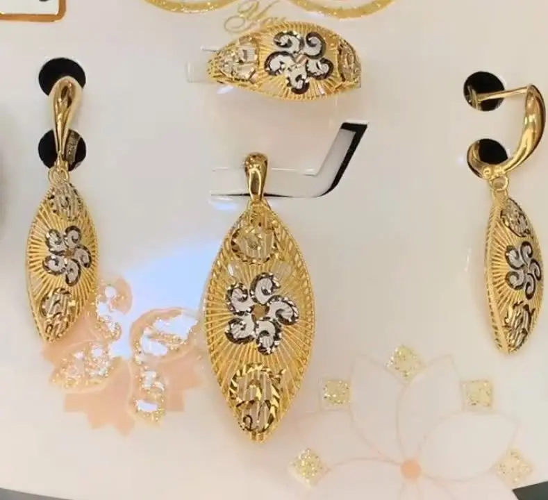 💫💫#نیم_ست زیبای تک گل کد۹۰۸۵ 🥰🥰🥰🥰🥰
