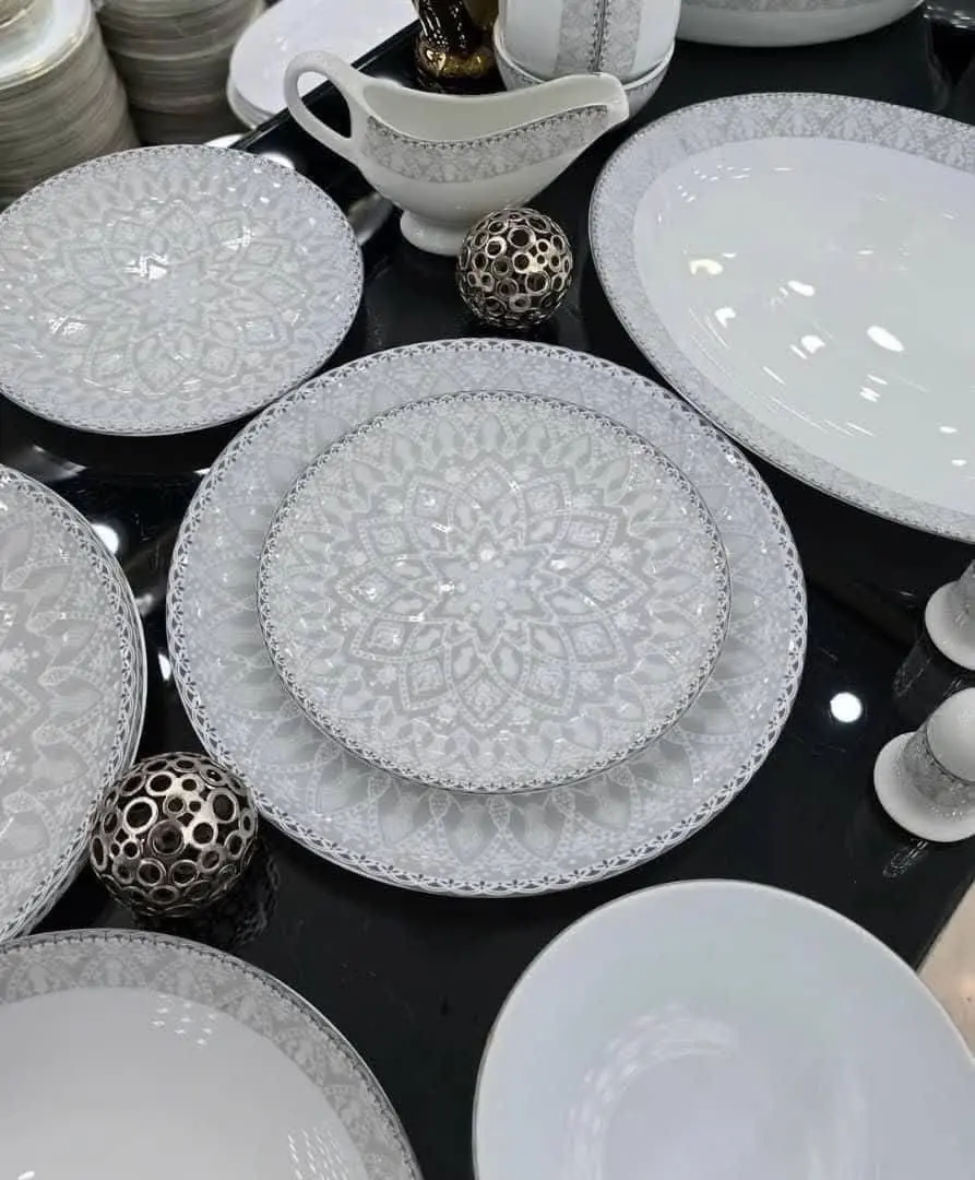 سس خوری و نمکدان و کاسه آبگ...