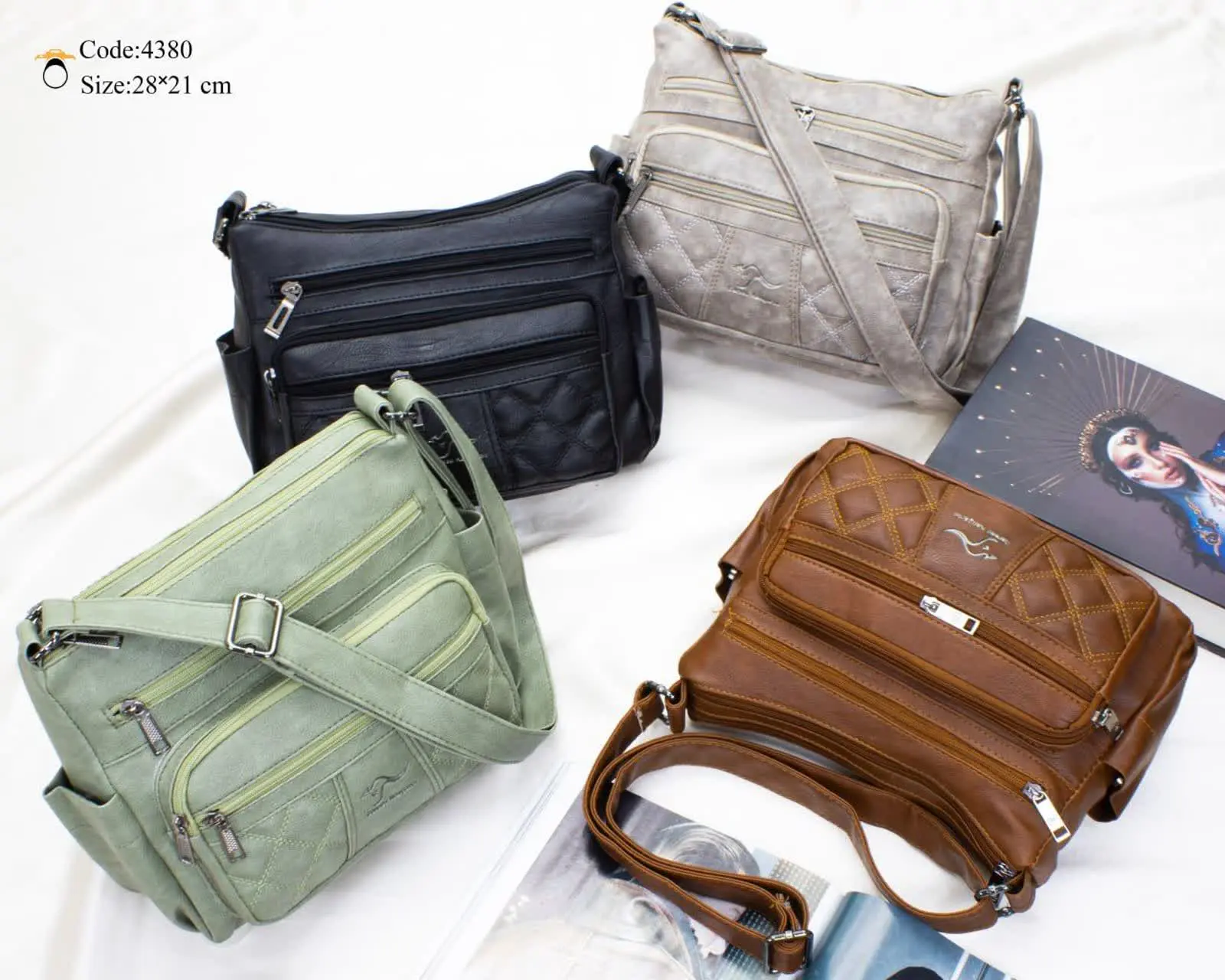 زنانه تک بند دوشی کانگرو
