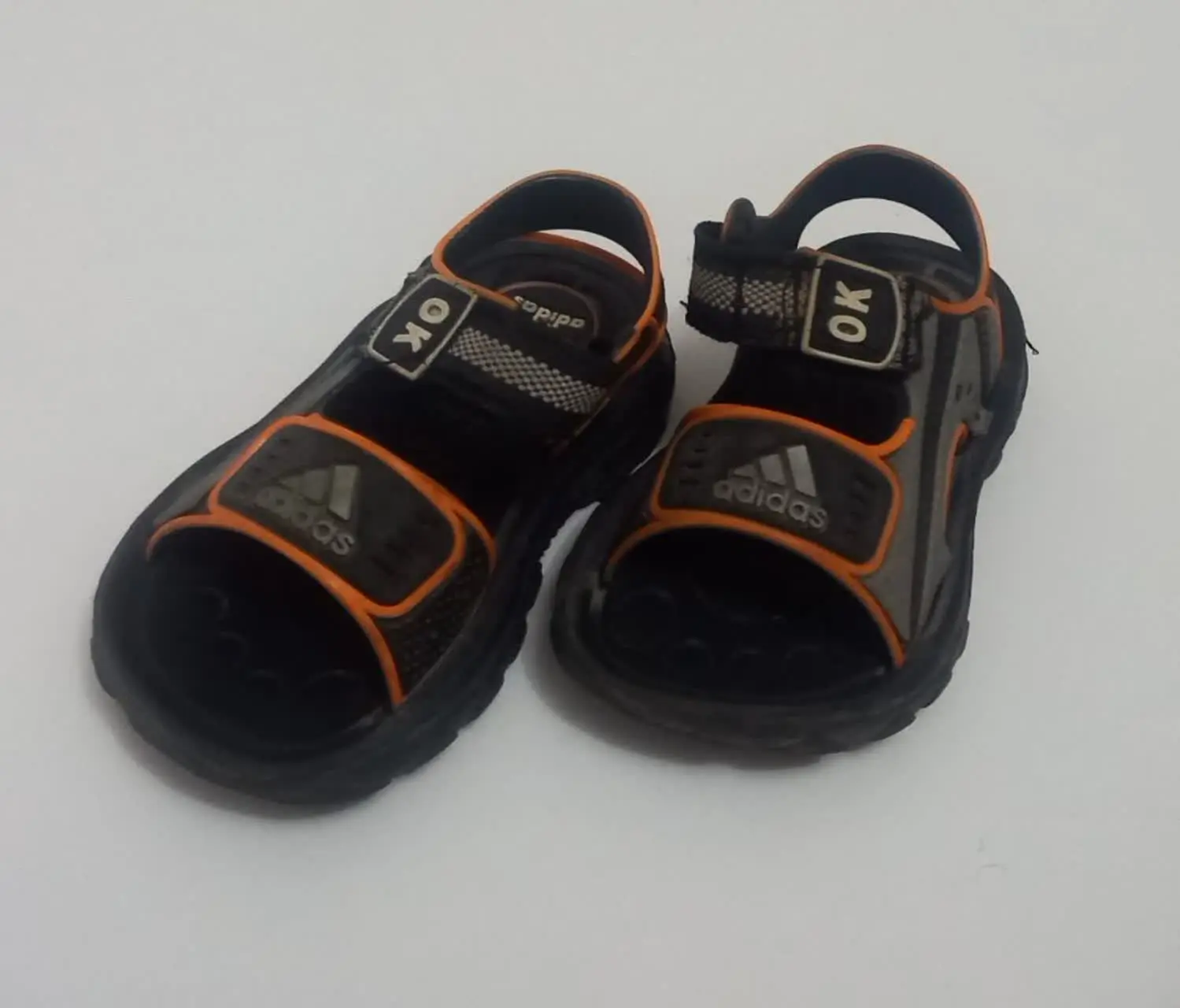 کفش پسرانه سایز ۲۲
