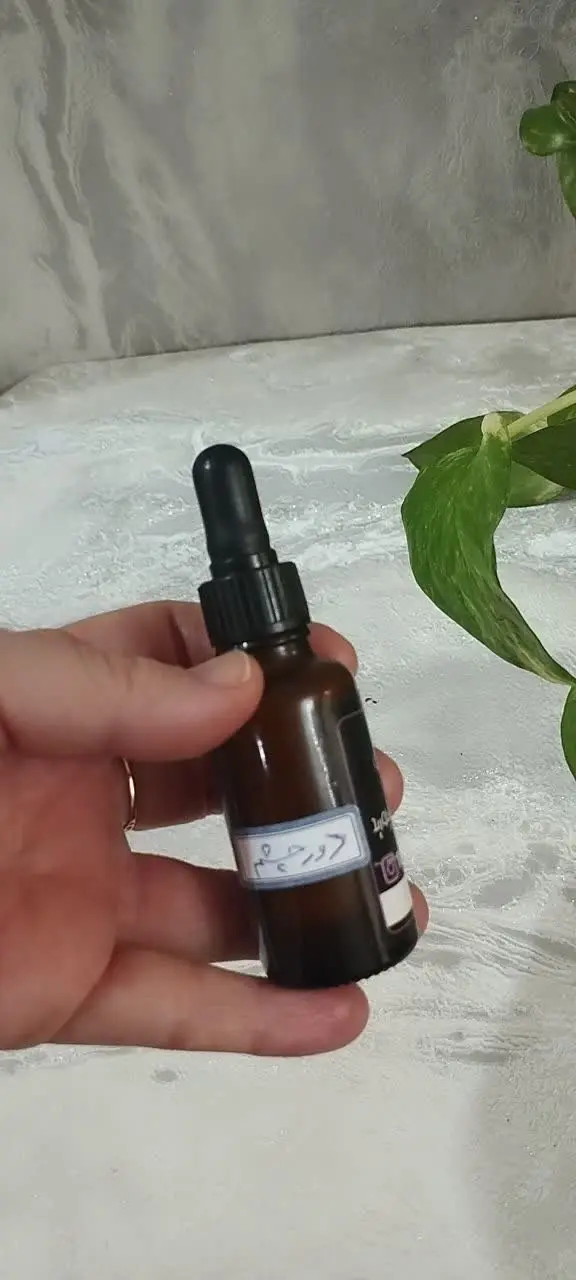 سرم رفع تیرگی و پف زیر چشم😍