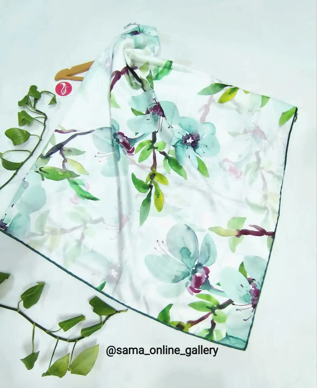 طرح و نقشی خلوت و محو و ملیح 
