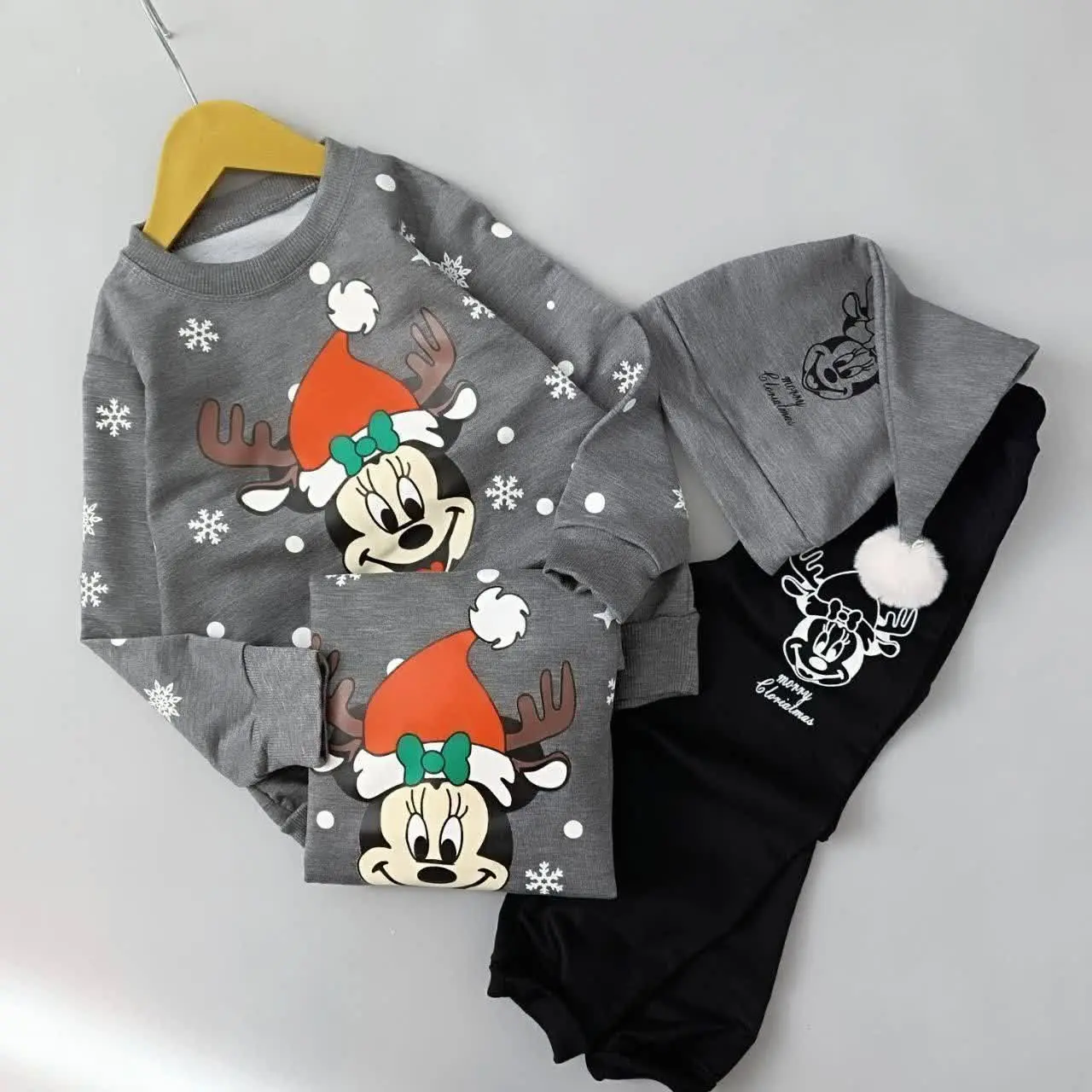 بلوز و شلوار کلاه یلدایی 😍😍
