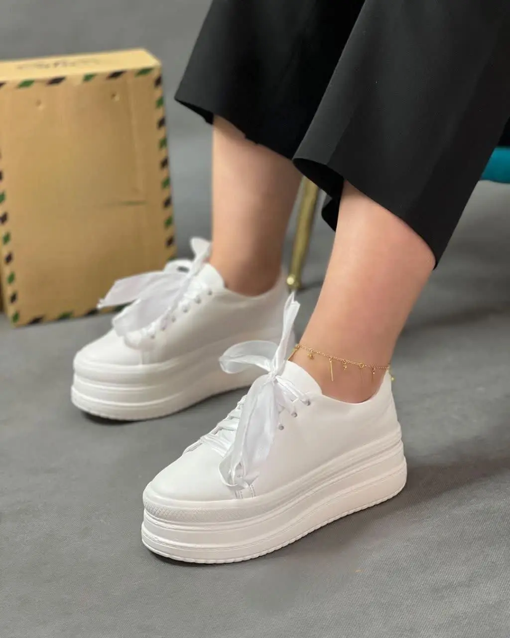 ونس جذاب و شیک ۶ سانت
