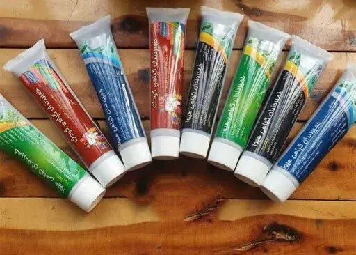 ☘ نعنایی: (با عطر نعنا، است...