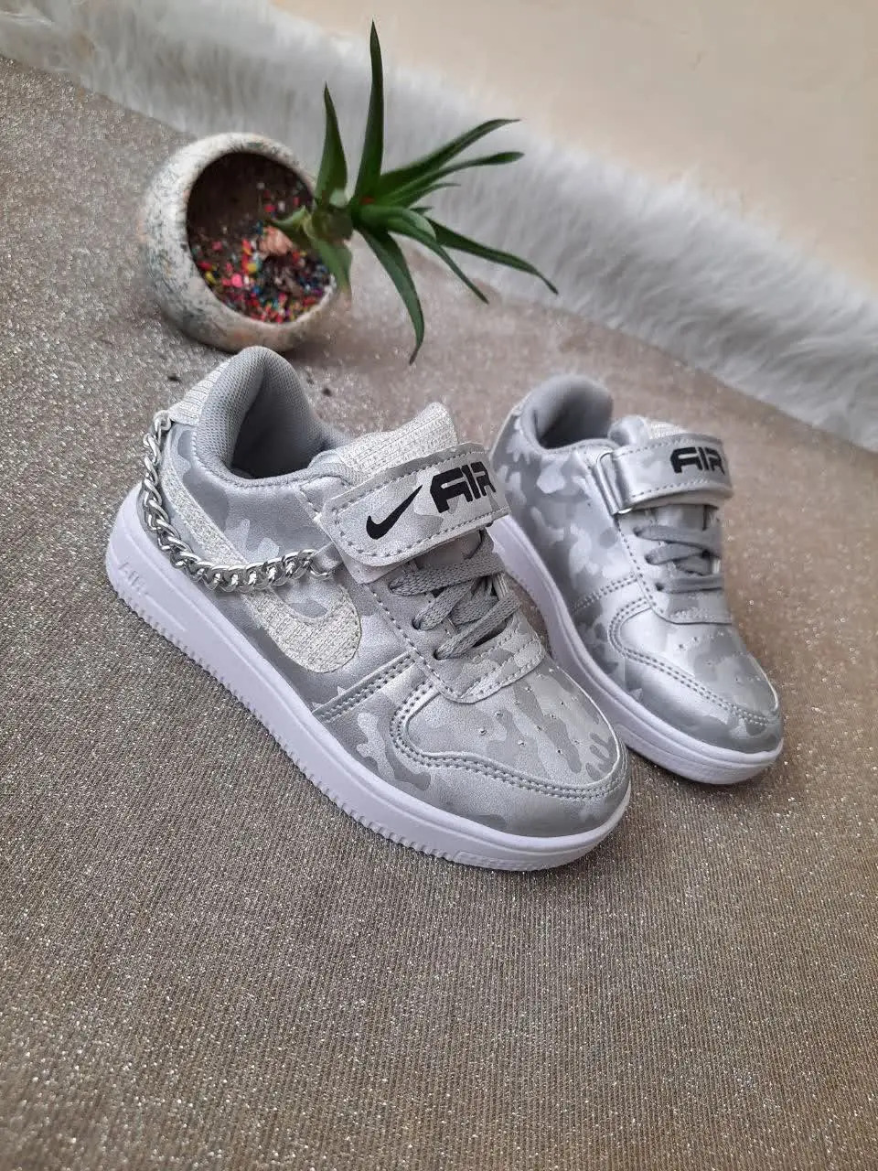 مشکی؛ ۳۰ 👈 ۱۸ سانت
