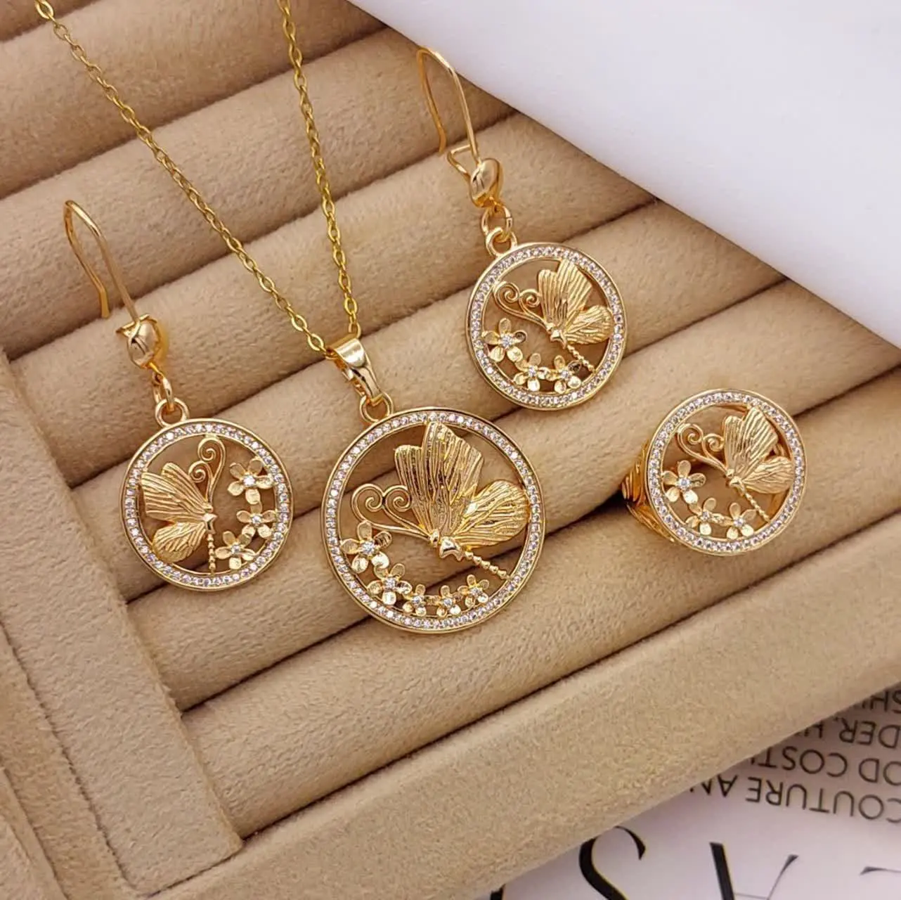 نیم ست و انگشتر طرح طلا جدید😍👆