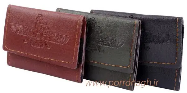 فضای قرارگیری عکس، امکان نگهداری انواع کارت بانکی، گواهینامه، کارت سوخت، کارت ملی جدید و قدیم و…
