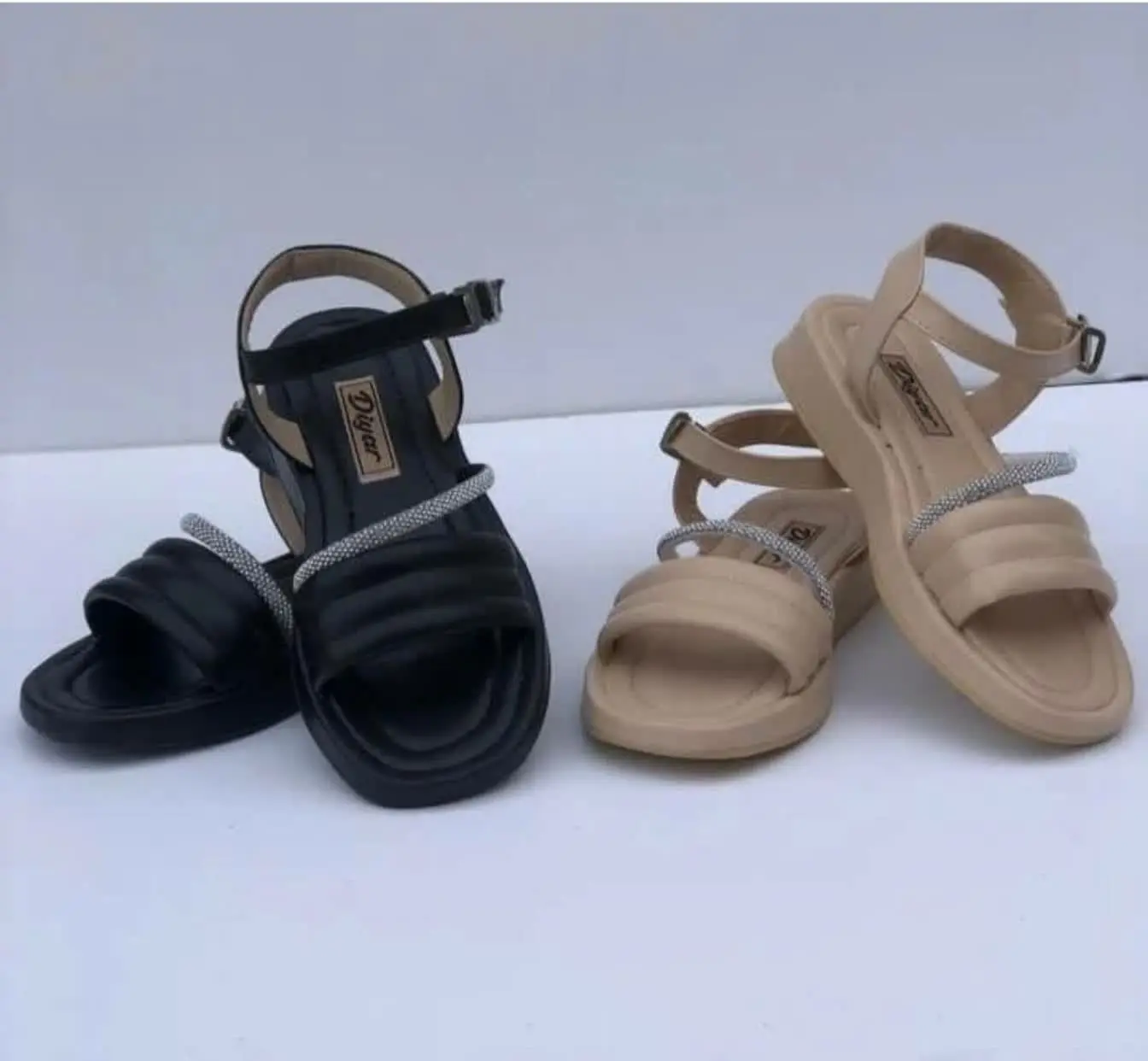 صندل نگین کج
