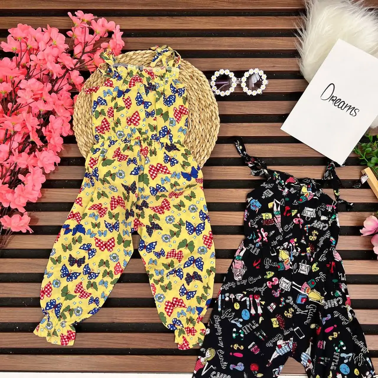 ابتدا عکس مدل درخواستی را به ادمین ارسال کرده و استعلام موجودی بگیرید
