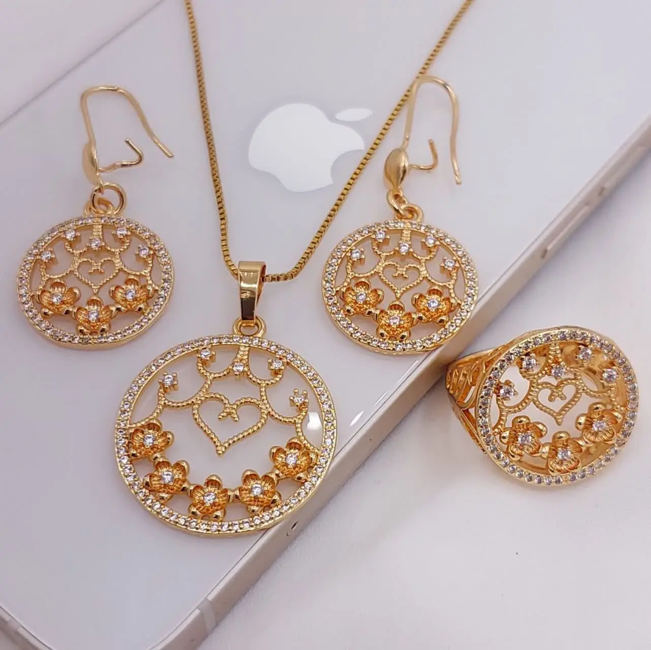 #سرویس طرح طلا جدید😍
