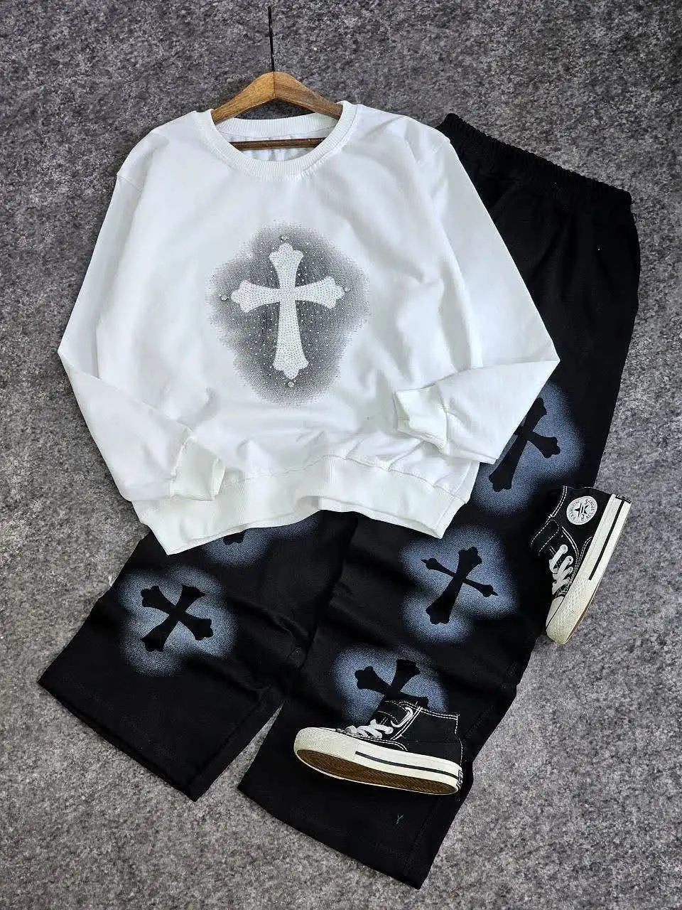 ست اسپرت طرح صلیب